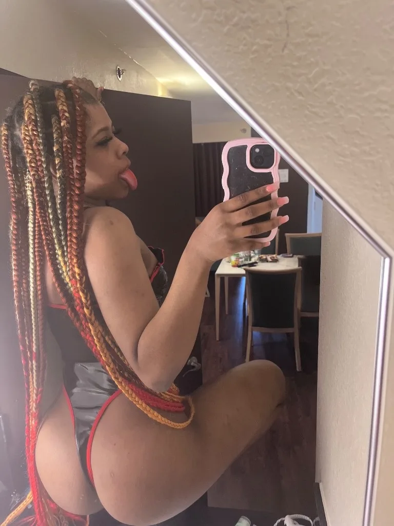 CLASSY LOOKS, NASTY THOUGHTS 🥂 - Photo 8 | Escort in INCALLS ONLY