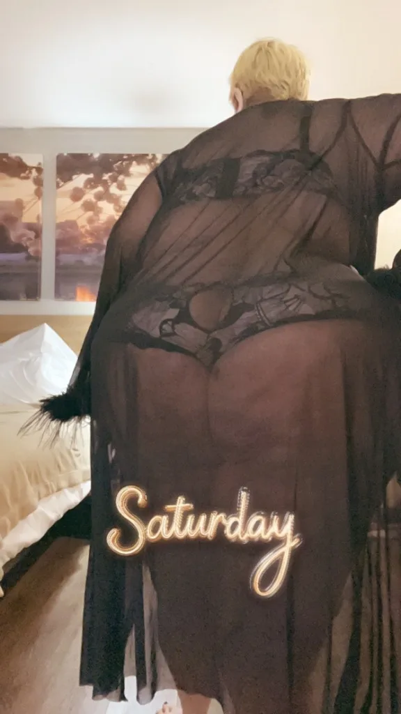 ROSEVILLE MI IM BACK ️VIDEO VERIFICATION REQUIREDPORN STAR WHITE CHOCOLATE SSBBW WITH AN ASS SO BIG LIKE THE SUN (68 INCH ASS) 🧽🧼 HYGIENE IS MANDATORY WASH UPSAME GIRL - Photo 12 | Escort in Detroit