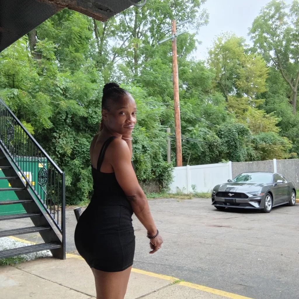 IM SO ACTIVE I CAN TURN YOU ON!!! - Photo 8 | Escort in Quality Inn hotel southfield Destination
