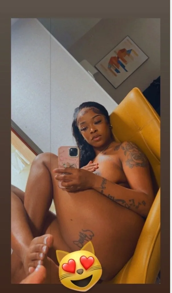 Slimm W/ a FAT ASS 📲💙😻💦