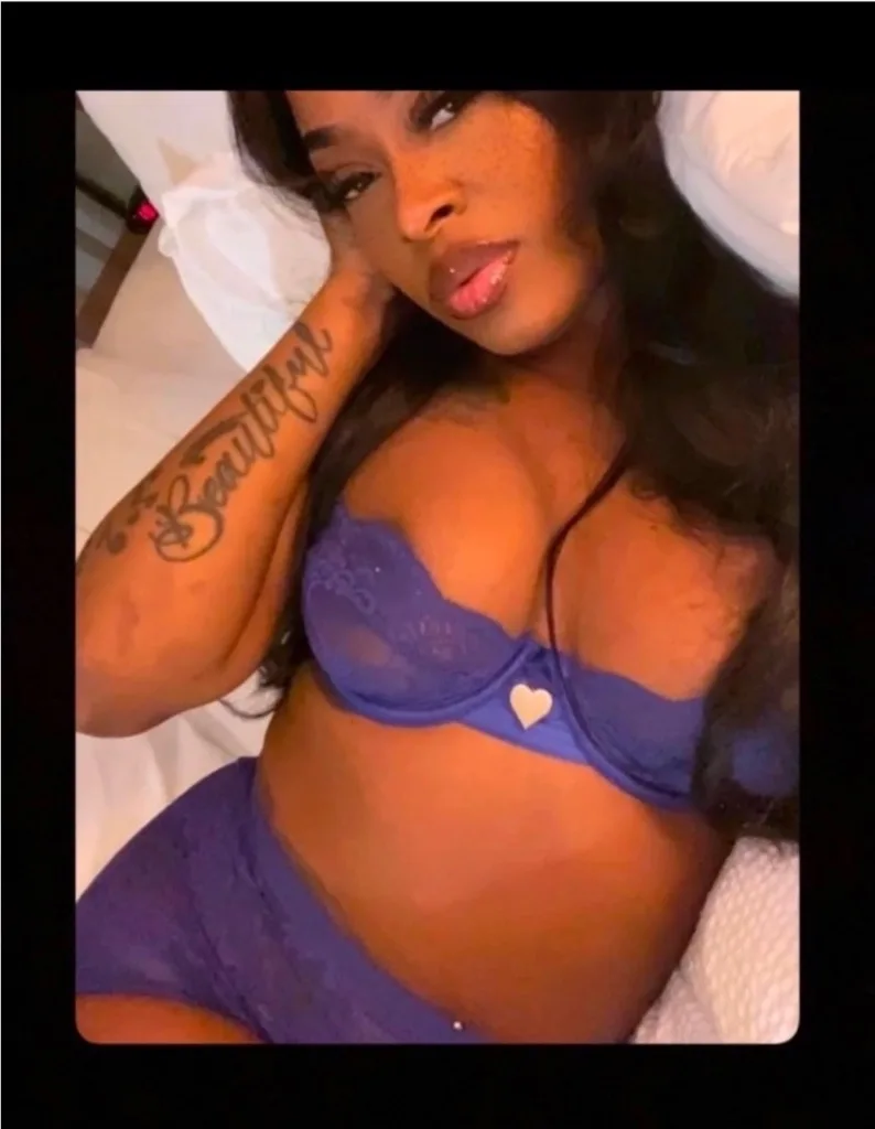 Slimm W/ a FAT ASS - Photo 3 | Escort in Southfield