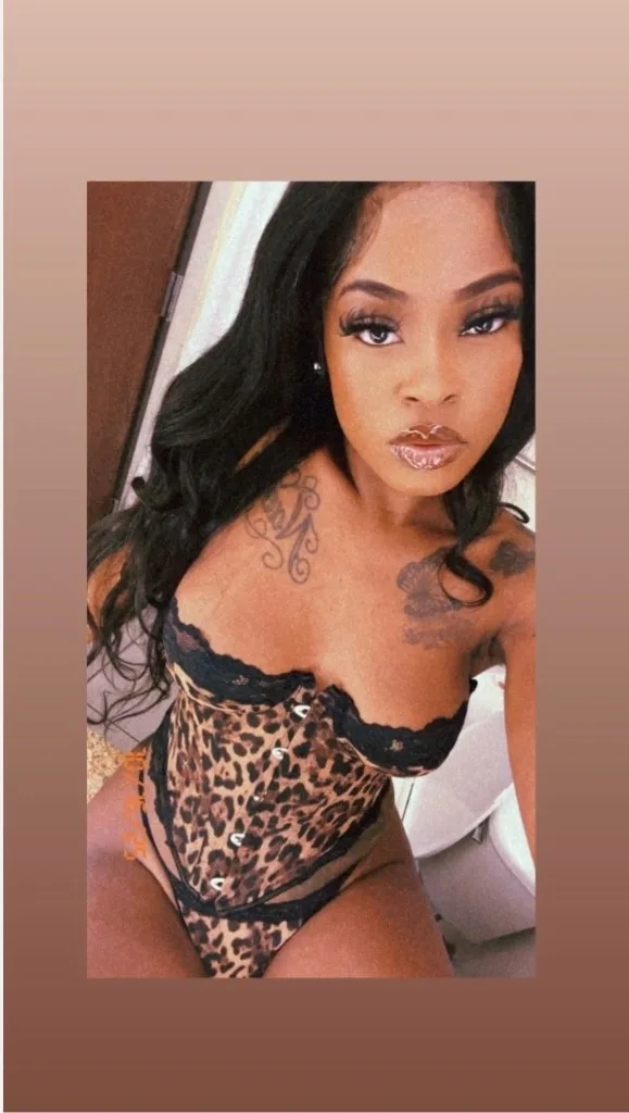 Slimm W/ a FAT ASS - Photo 5 | Escort in Southfield