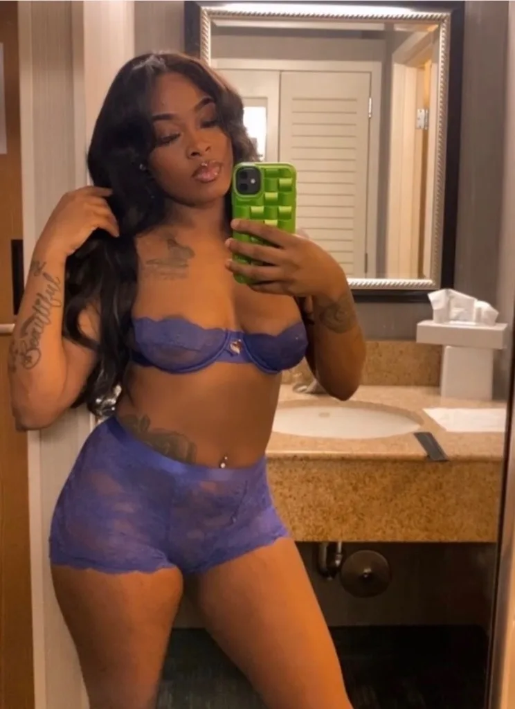 Slimm W/ a FAT ASS - Photo 8 | Escort in Southfield