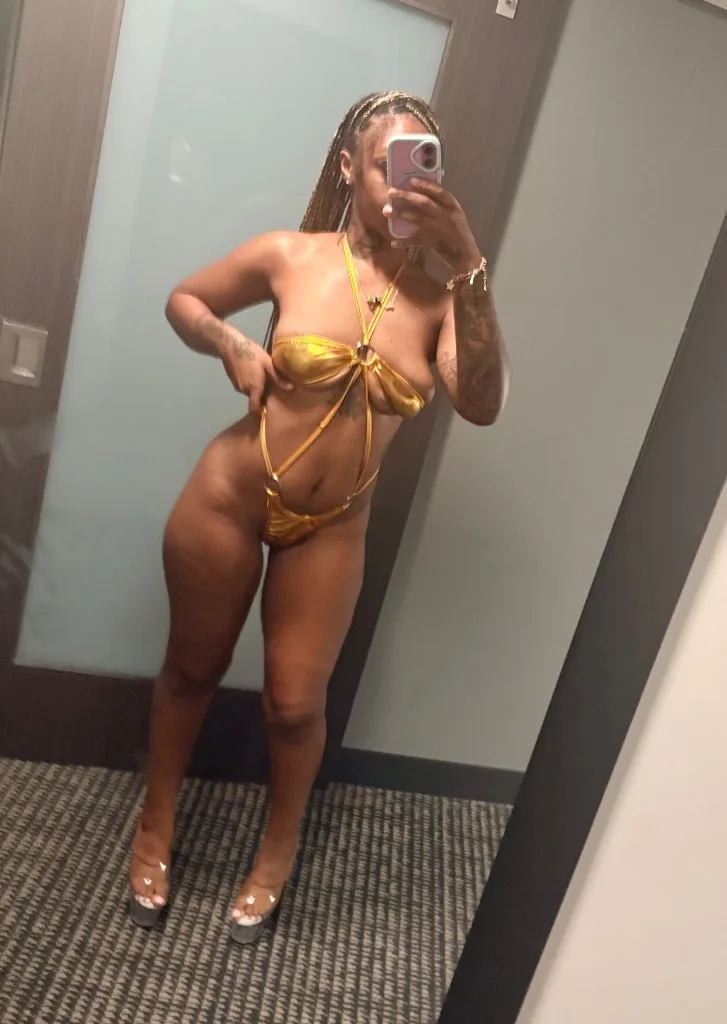 outcalls/cardates - Photo 3 | Escort in Detroit