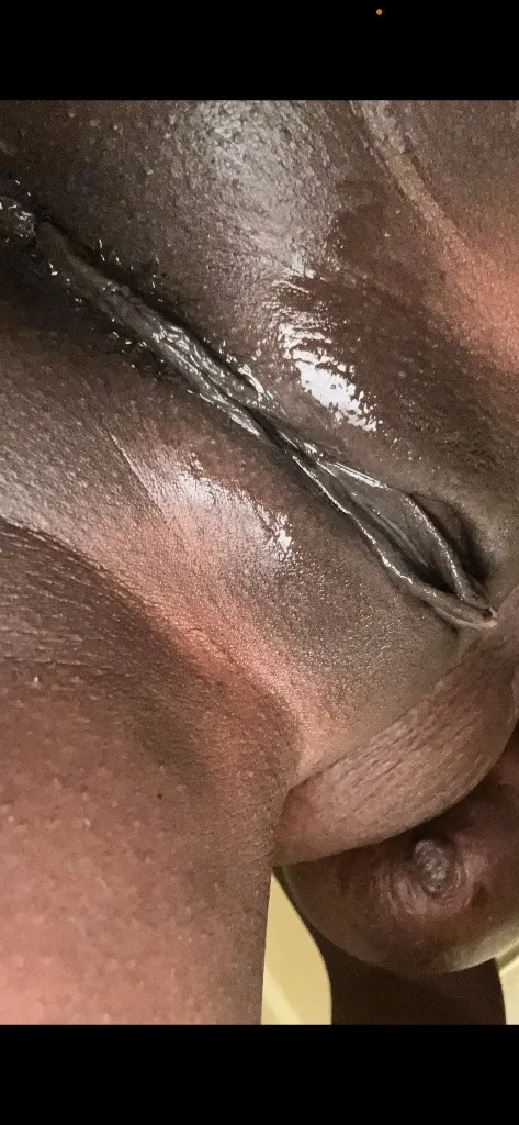 ride the dick the best the soul snatcher also suck dick the best all weekend i have a 65 dollar qvs🤪🤪🥰 - Photo 2 | Escort in Telegraph