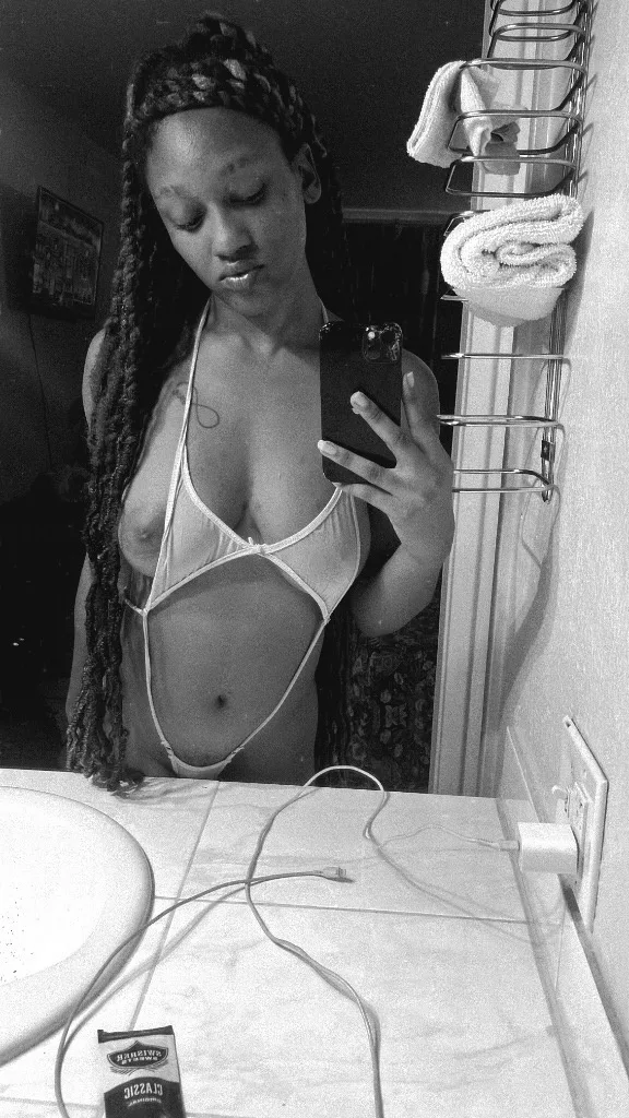 let have fun come see your favorite chocolate - Photo 5 | Escort in North