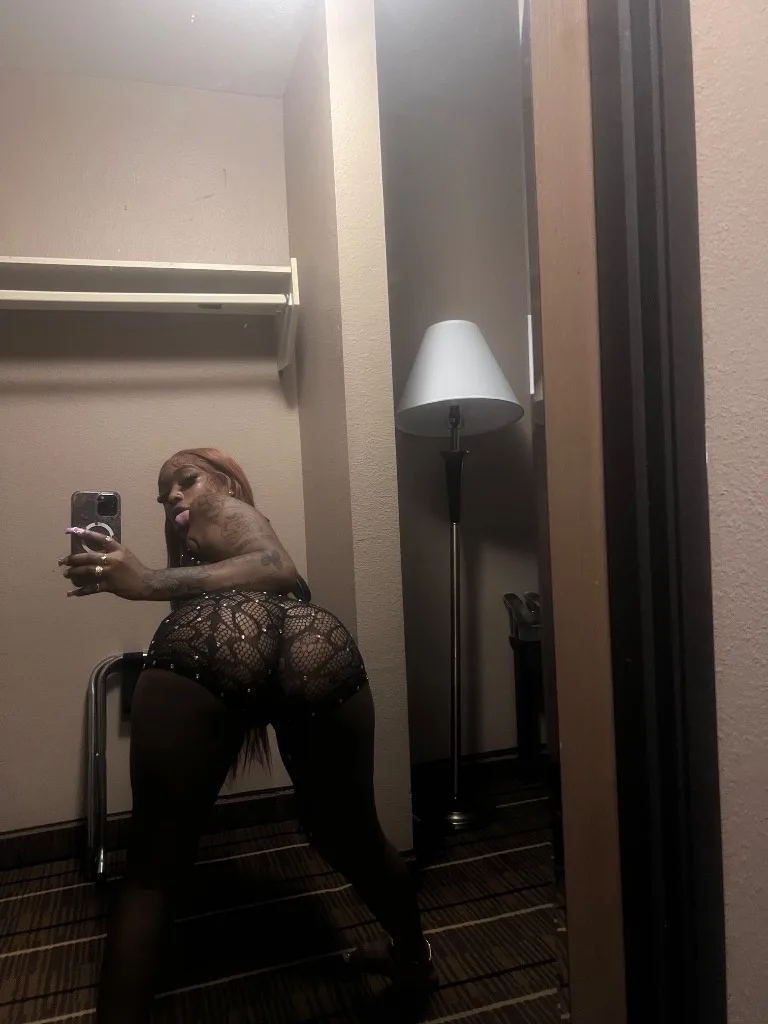 Pure seduction , Carmel Treat - Photo 1 | Escort in Incall