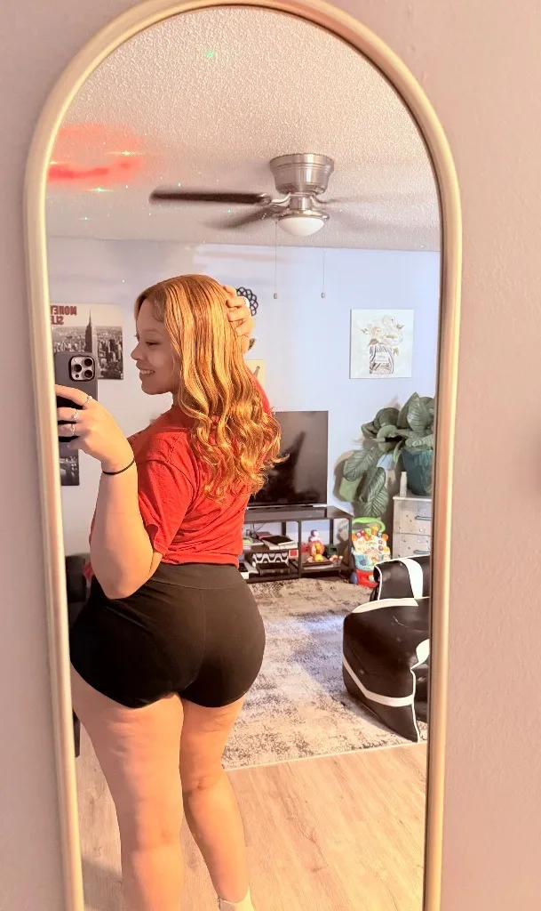 Creamy & Wet big jiggly booty girl 🤩 - Photo 2 | Escort in Laredo