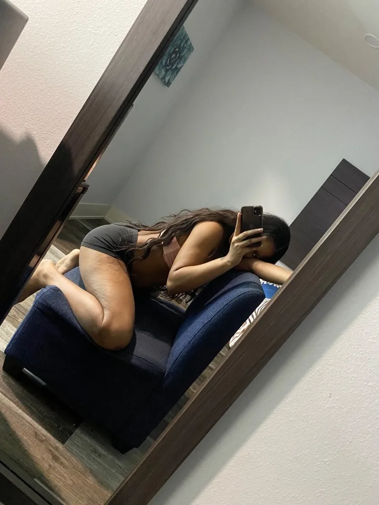 facetime shows and videos ONLY - Photo 1 | Escort in East Houston