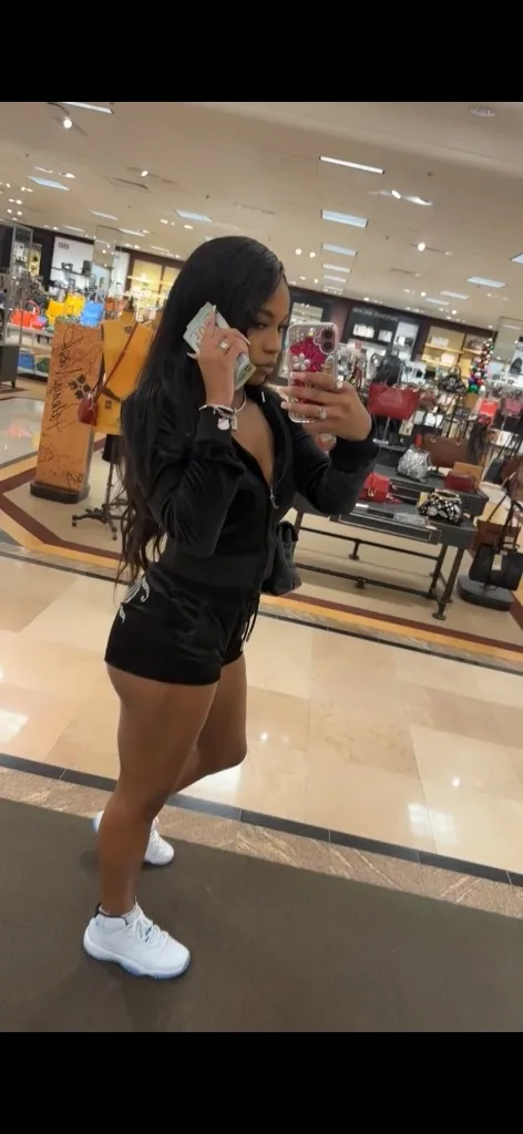 heyyyyy there, click here 🥰 - Photo 1 | Escort in Out calls only
