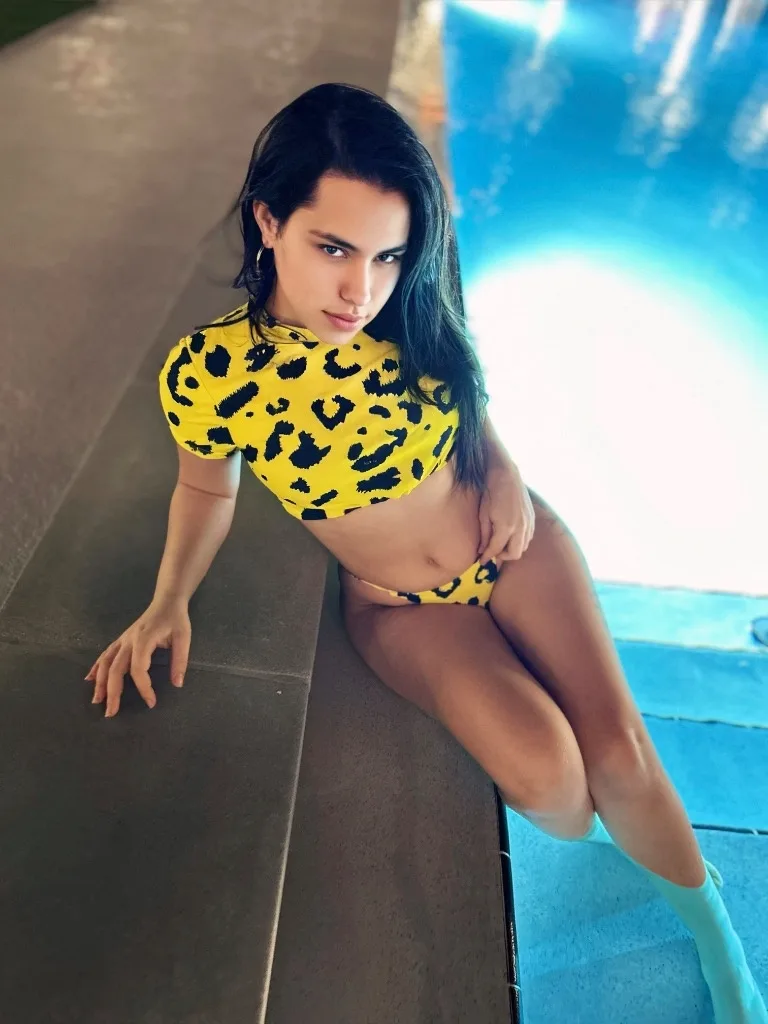 chica sexy de visita en tu ciudad