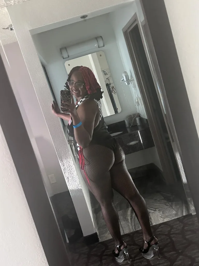 **INCALL ONLY ** CUM LET'S HAVE SOME FUN BABY - Photo 3 | Escort in By Airport