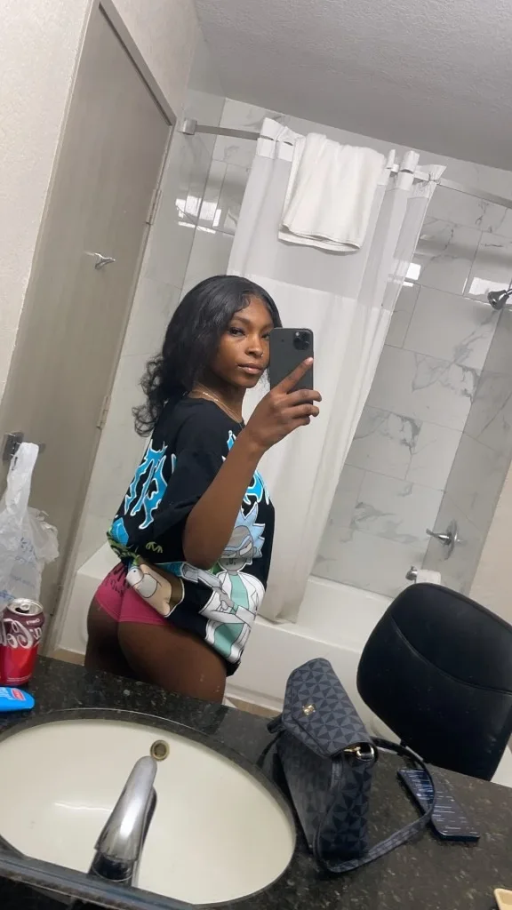 NEW N TOWN🥰 - Photo 3 | Escort in NEARBY