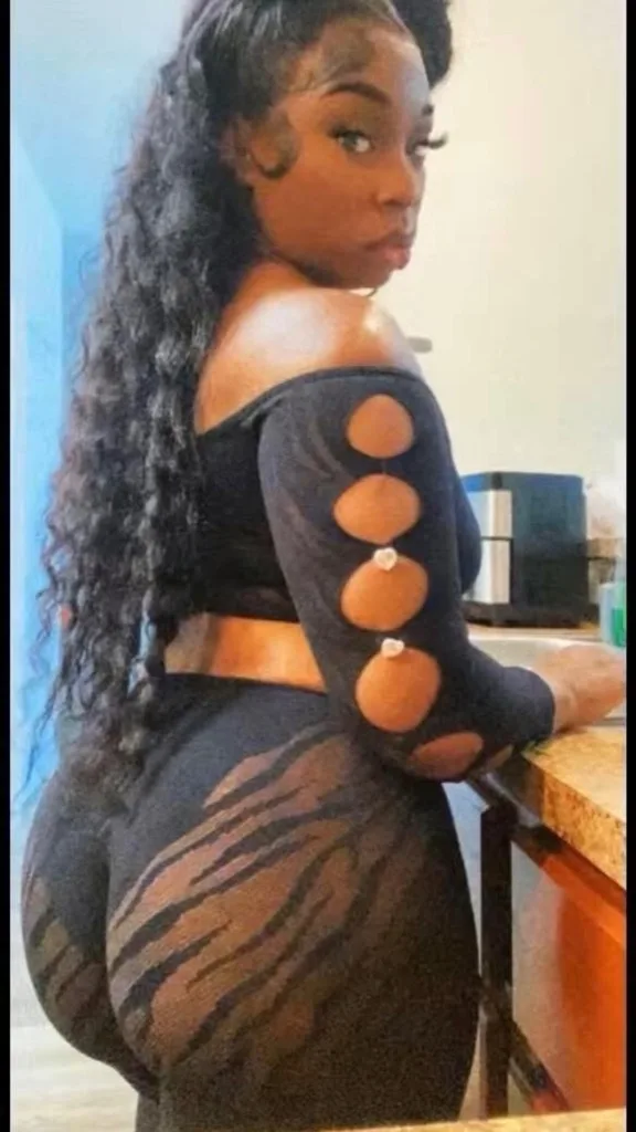 Jasmine Top Best Hh/H BB Available - Photo 2 | Escort in Fort Worth