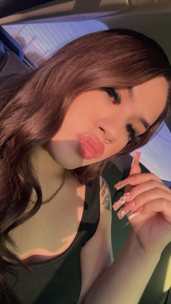 2 chicas disponibles 😈🍑