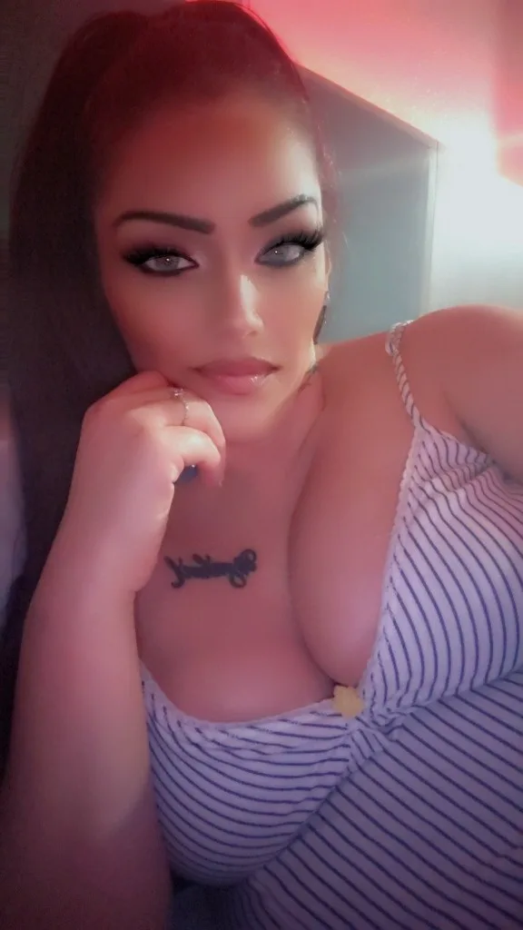 COME CURIOUS, LEAVE CAPTIVATED... TOO TEMPTING TO IGNORE, TOO GOOD TO FORGET. I'M NOT EVERYONE'S TYPE... I'M EVERYONE'S TEMPTATION! - Photo 3 | Escort in NRH