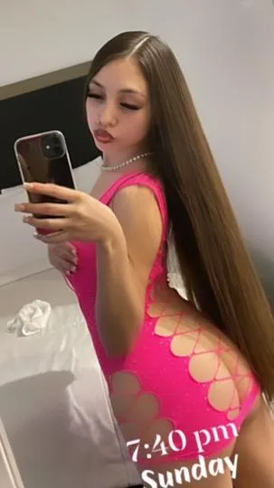 petite &amp; sexy