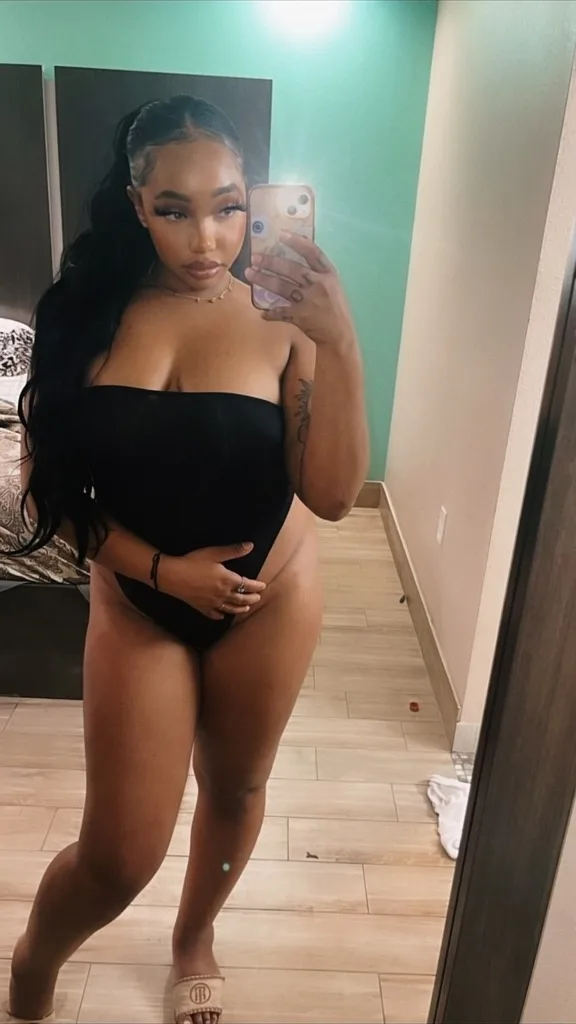 read carefully! ask about meets facetimes, content and massages Hey Baby Looking For Some Fun With A Sexy Thick Soft Skinned Young muse Incalls only🦋 outcalls require deposit‼‼ NO AA - Photo 6 | Escort in Near nrg stadium