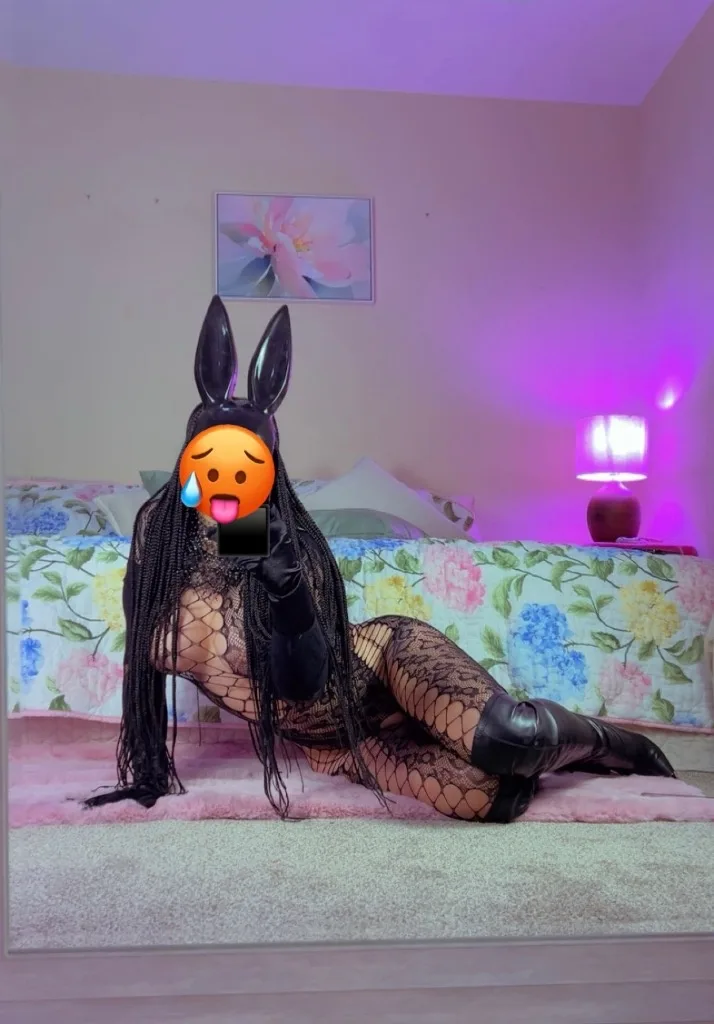 For gentlemen who don’t just enter a room they own it, command with confidence🤫, and disappear in discretion‍️. - Photo 9 | Escort in McAllen