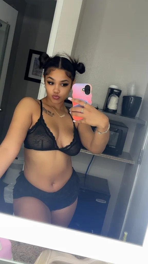 Jessica is available🔥 Incall🏡Outcall🚗Carfun📷💛FaceTime Shows📽Content Also Available 24/7 - 25