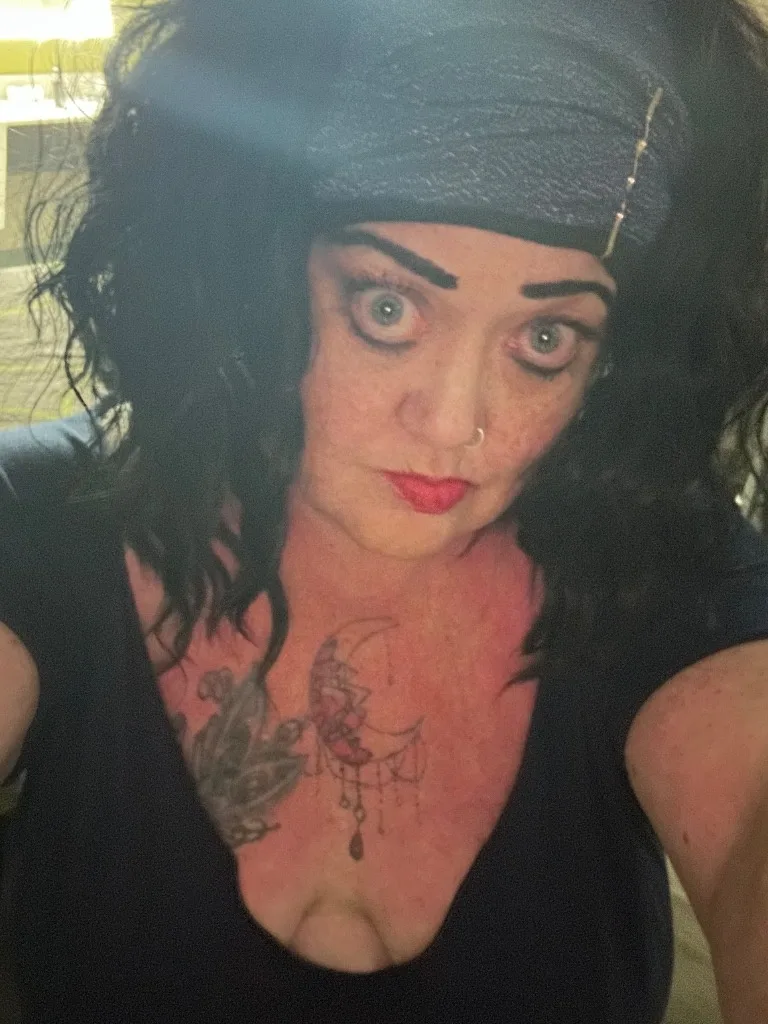 short curvy with very high sex drive - Photo 3 | Escort in East side