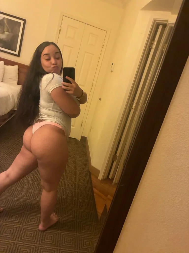 4'9 mixed breed INCALLS ONLY - Photo 4 | Escort in Fossil creek