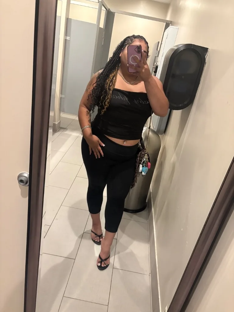 Stay In or I'll Host 🥂 Satisfaction Guaranteed🥵 Pretty Big Booty Latina🤤 {2 pop hhr/3 pop hr} Always Bringing You 5 Star Experiences ⭐ - Photo 10 | Escort in Waco