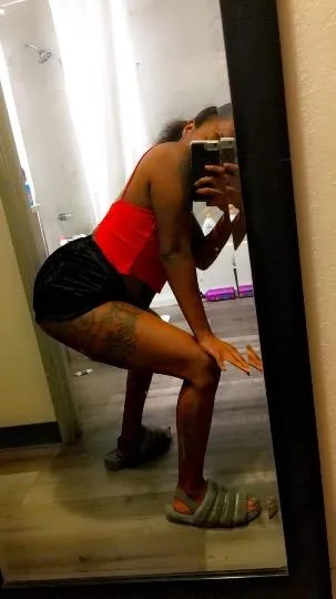 IMMM BACCCKKK YALL READY BBJ CIM QUEEN GET READY FOR YOUR TOE CURLING 🥴🤤 SQURITING EXPERIENCE - Photo 2 | Escort in Irving