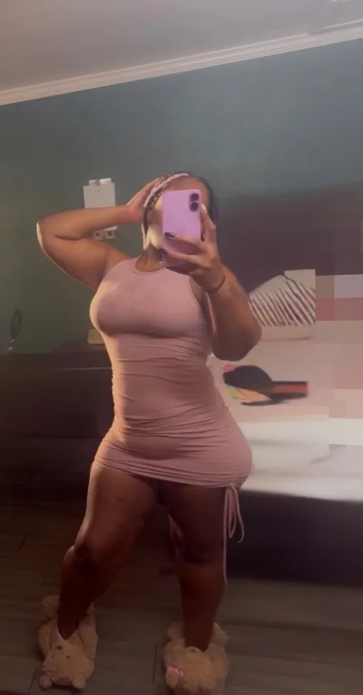 SWEET OHH PEACHES FACETIME SPECIALS ALL DAY - Photo 10 | Escort in Airport