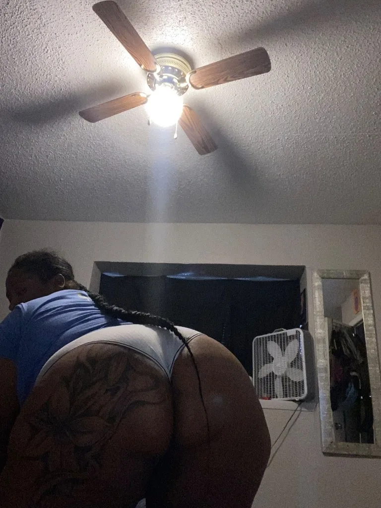 CUM SEE WHATS THE HYPE ABOUT - Photo 4 | Escort in EAST DALLAS