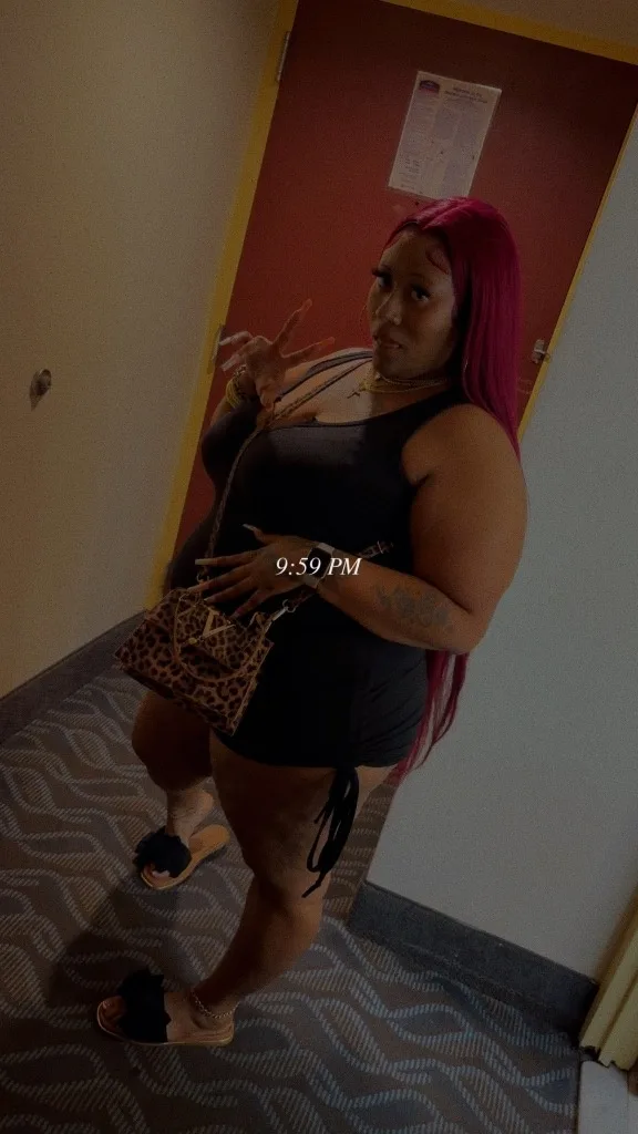 CUM SEE WHATS THE HYPE ABOUT - Photo 7 | Escort in EAST DALLAS