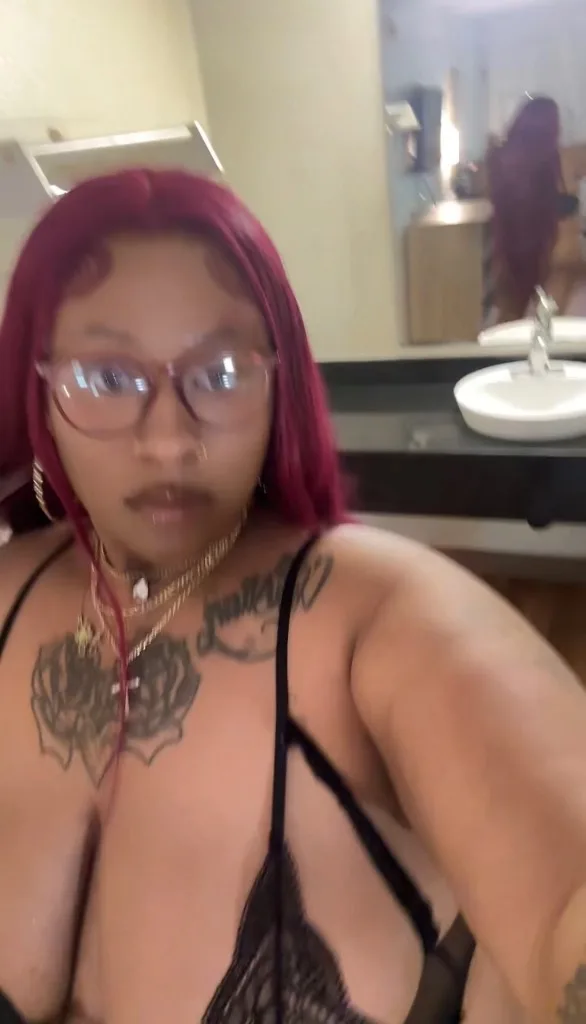 CUM SEE WHATS THE HYPE ABOUT - Photo 12 | Escort in EAST DALLAS