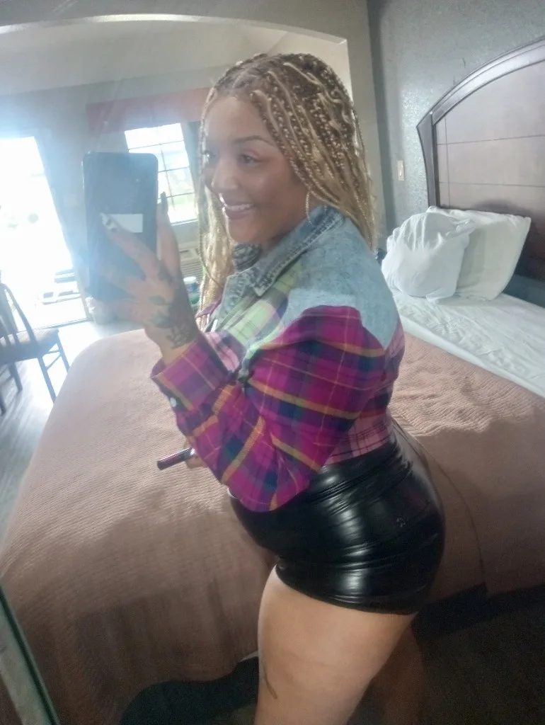 Humble Area Best Pussy in Houston Available in your area Sloppiest Head in the City Squirt Sessions Freaky Specials Txt Me - Photo 4 | Escort in Humble