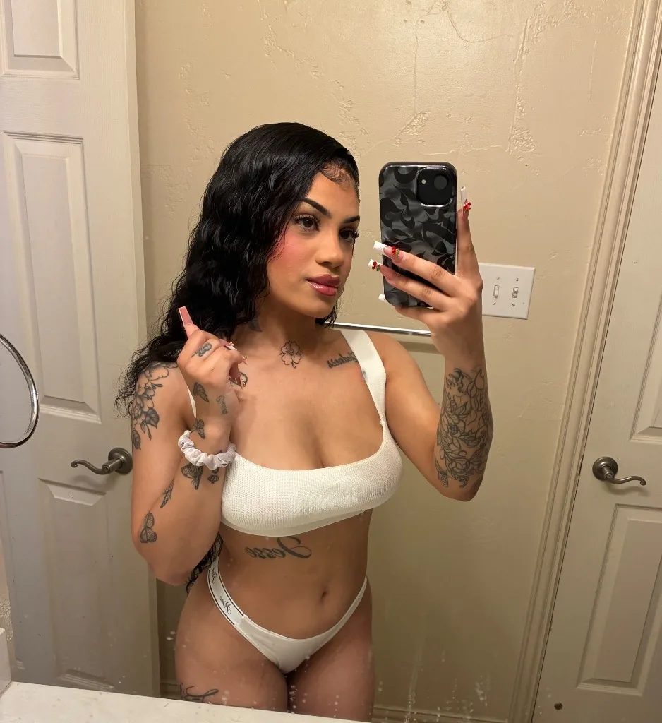 CUM CHECK OUT OUR 2 GIRL SPECIAL💕