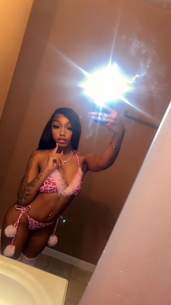 Your Fav Brownskin Caramel Honeybun - Photo 2 | Escort in Houston