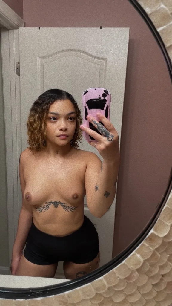 Available for Incall-OutcallCar Fun/Hotel Fun - 24 - Photo 3 | Escort in WhatsApp 210 992 2 068