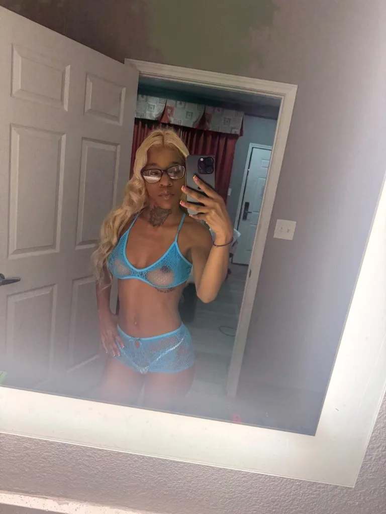 STOP SCROLLING ! SLIM-PETITE- SHORTY - Photo 7 | Escort in Dallas