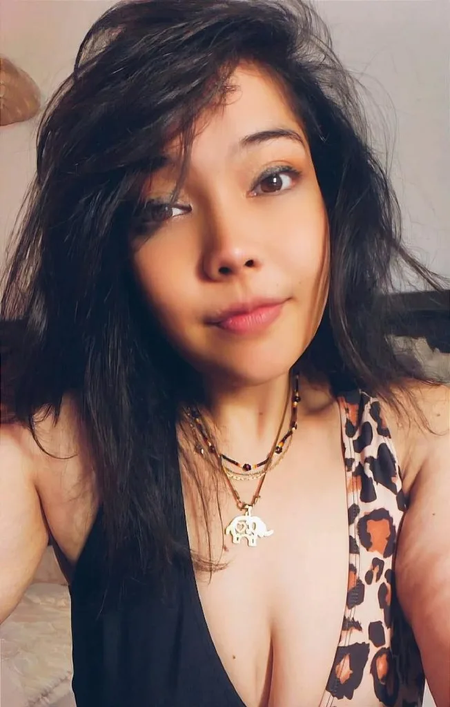 ASIAN PORN PRINCESSFETTISH FUNPSE PROFESSIONALl🫦I ALWAYS KEEP sOME SLUTTY FREINDS AROUNDCOME GET DIRTY WITH USf🫛🥝 - Photo 7 | Escort in Far N..Dallas