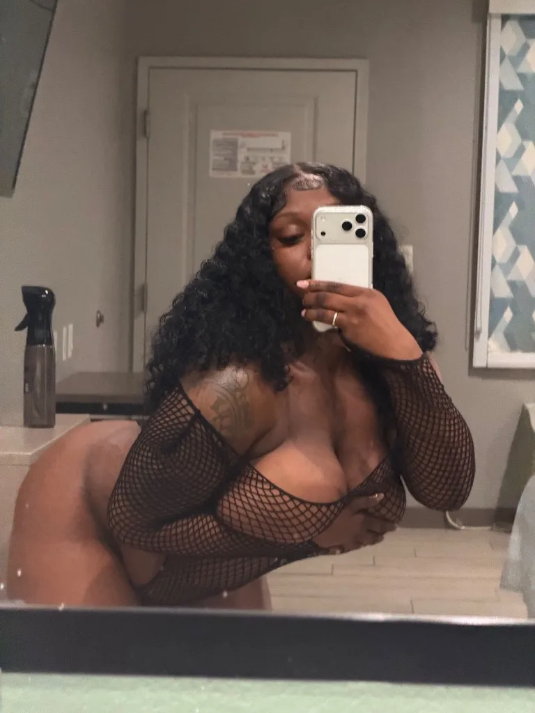 Sexy Wet Pussy - Photo 2 | Escort in Houston