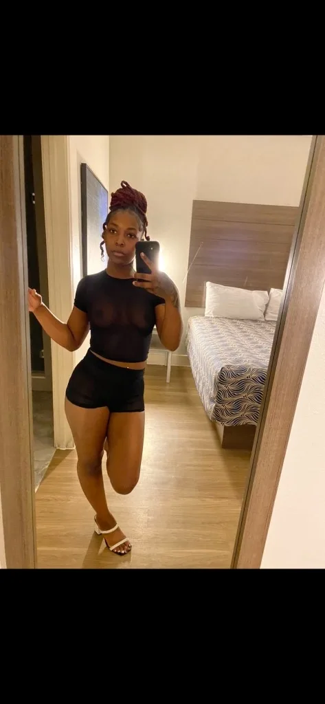 your local escape beautifully petite🥰 100% authentic, the real deal🫰 - Photo 3 | Escort in Northside