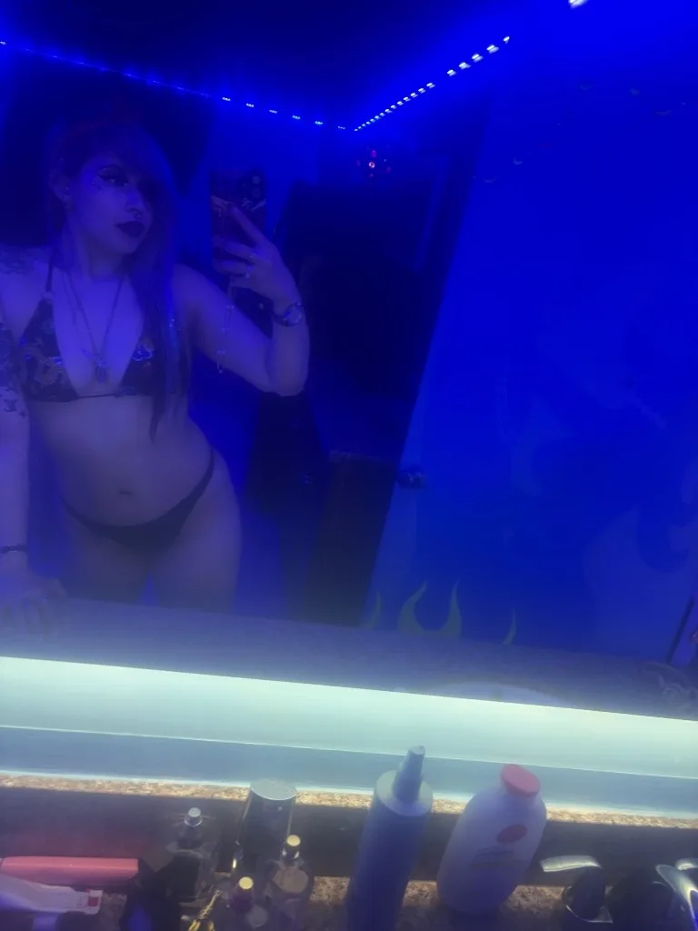 your new obsession and queen && its so pink & little - Photo 3 | Escort in Cypress tx 77065