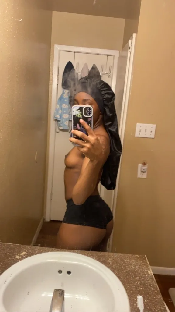 wet and ready for you - Photo 3 | Escort in Southeast
