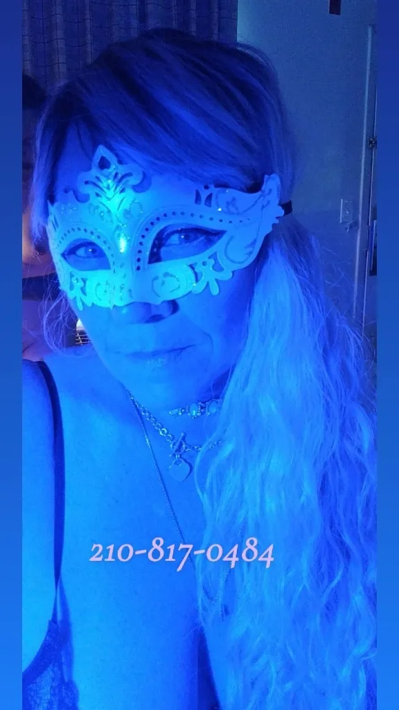 IT'S THE END OF SUMMER OUTCALL CELEBRATION!!! 😘😘😘