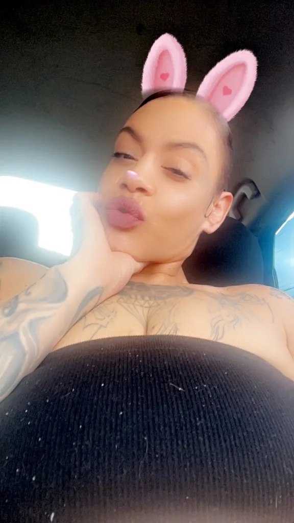 lmk - Photo 2 | Escort in Incalls