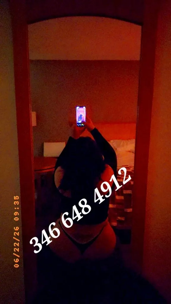 New pusy New Pusy Latina girl available in your area visiting your city - Photo 3 | Escort in 45 South near Hobby Airport