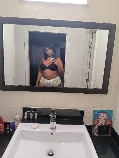$$ Looking to please and pleasure $$ - Photo 4 | Escort in Dallas