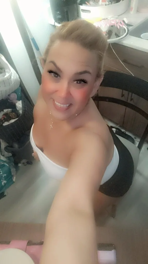 🫦"MY THROAT GOTTA THROAT"🫦 - Photo 4 | Escort in Dumas