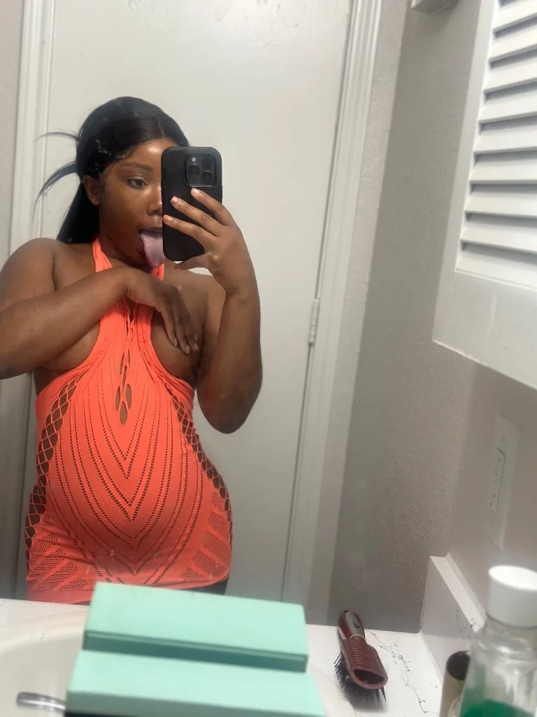 FUN,SEXY THICK PETITE & SWEET - Photo 3 | Escort in LEWISVILLE