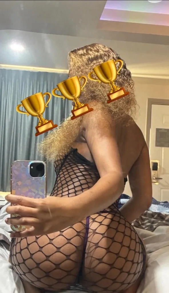 CHOCOLATE GOOD PUSSYWITH CREME FILLING🥂 - Photo 4 | Escort in Lubbock