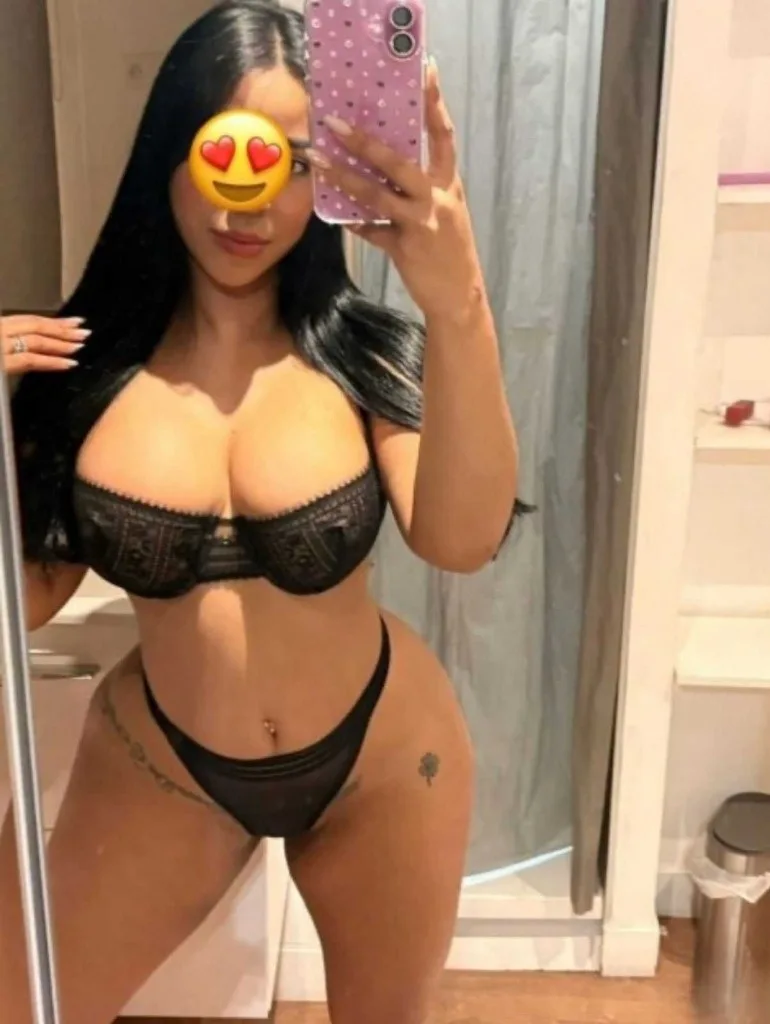 Latina para ti ven a provarme